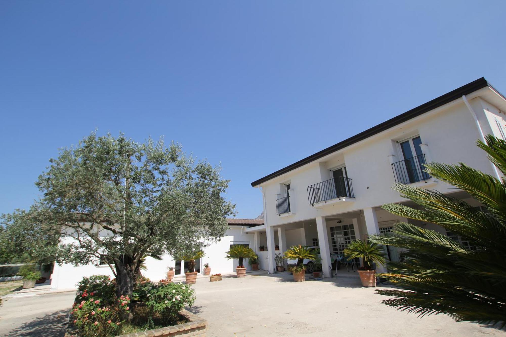 Villa Capodacqua Castrocielo Екстер'єр фото